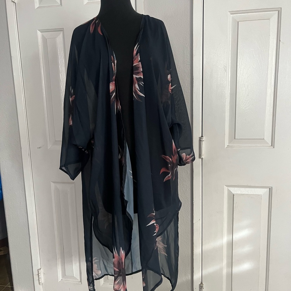 Elegant Floral Open-Front Kimono one size